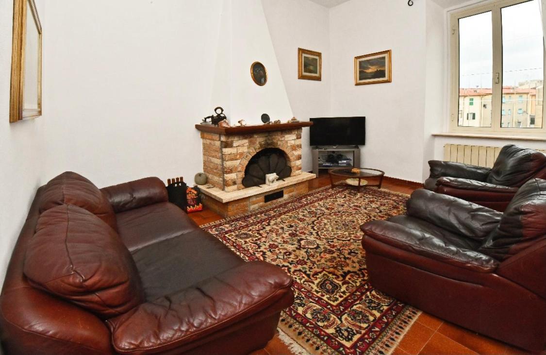 Borgo 98 Guest House Matrimoniale Con Bagno Privato 利沃诺 外观 照片